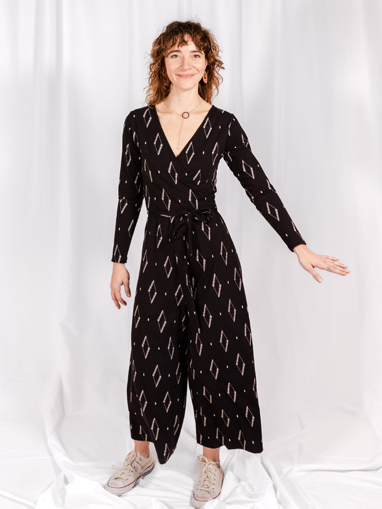Rita Long Sleeve Jumpsuit - Diamond Vine Black
