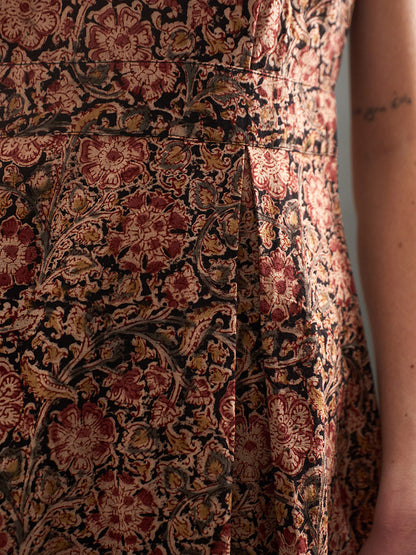 Vintage Pleat Dress - Black Floral