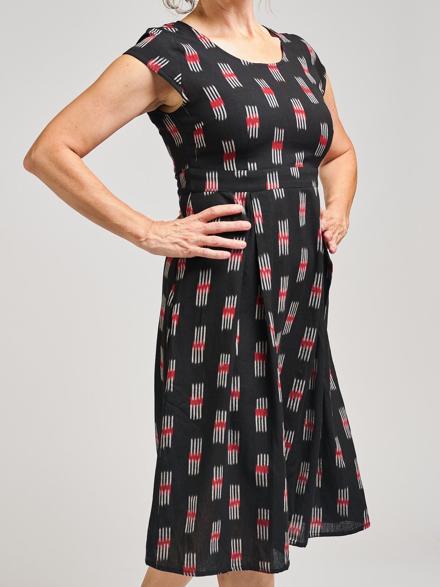 Vintage Pleat Dress - Black Ikat