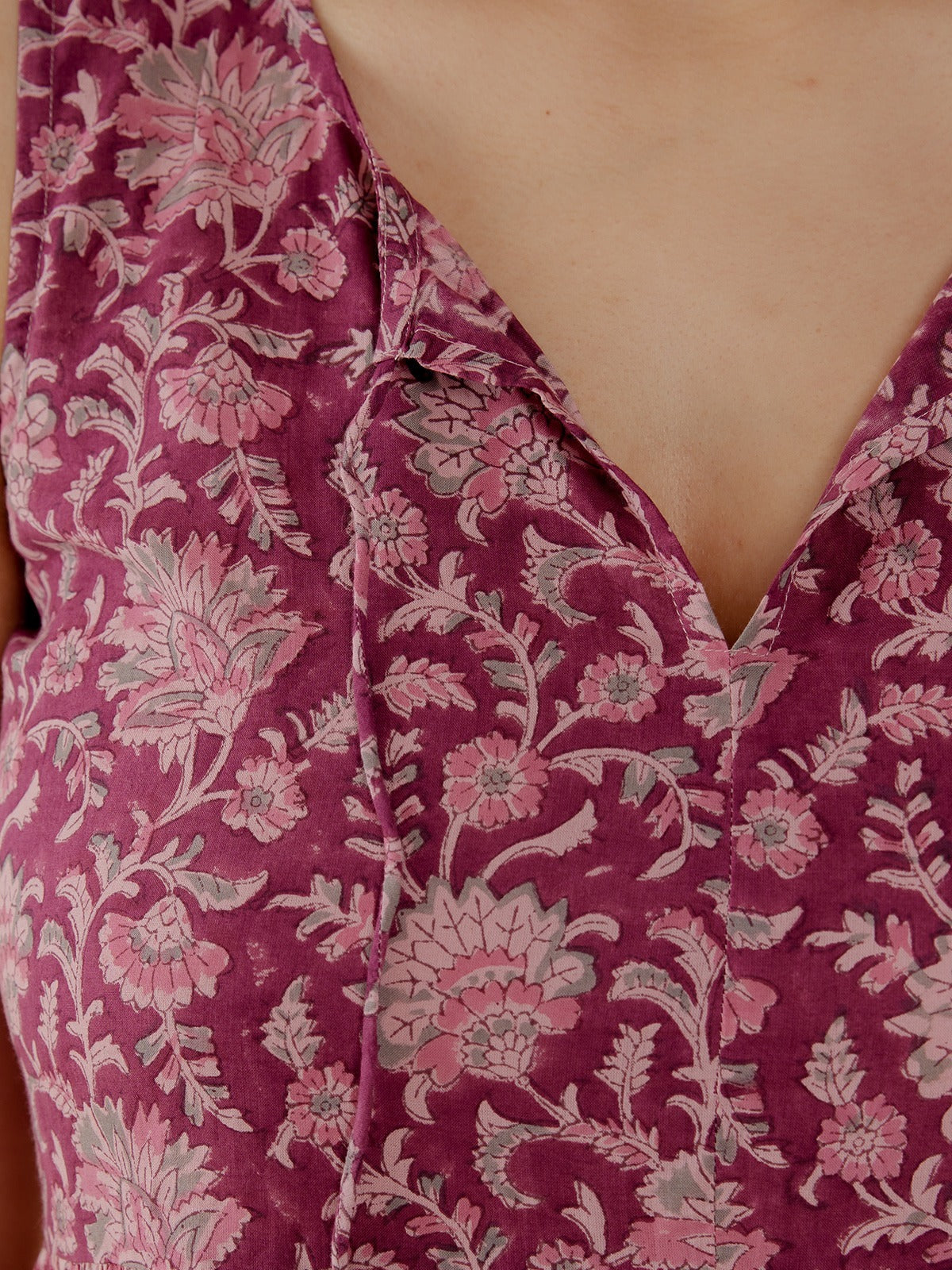 Thais Tiered Sleeveless Dress - Magenta Vine Floral